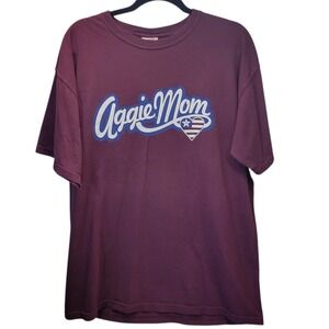 Comfort Colors Aggie Mom Texas A&M University Graphic T-Shirt Maroon 
Large E647